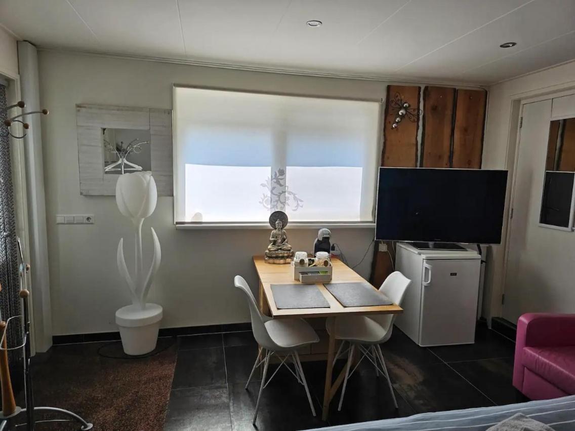 Namastee Aan Zee Bed & Breakfast Vlissingen Bagian luar foto